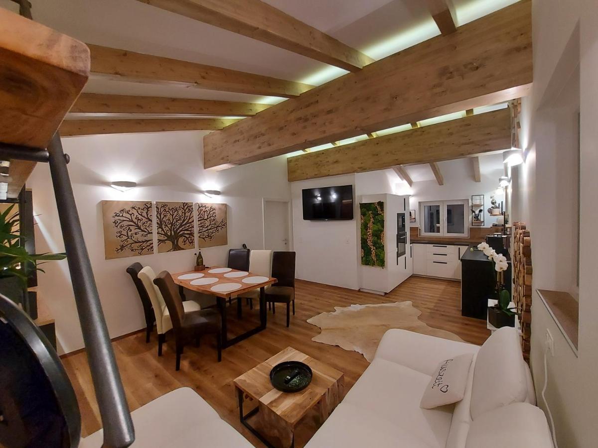 Апартаменти Auszeit Steiraland Penthouse 9 Mit Grossen Balkon Und Parkplatz Леобен Екстер'єр фото