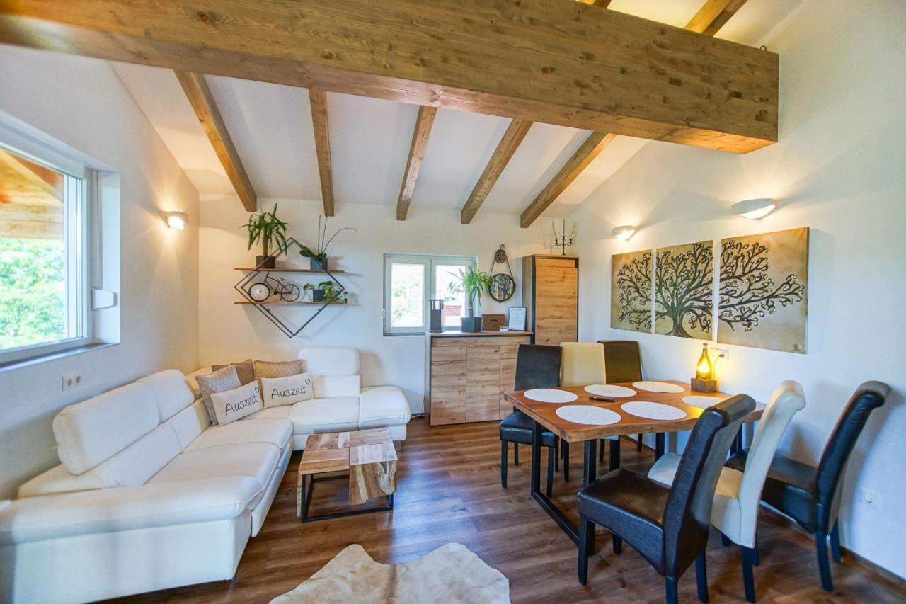 Апартаменти Auszeit Steiraland Penthouse 9 Mit Grossen Balkon Und Parkplatz Леобен Екстер'єр фото